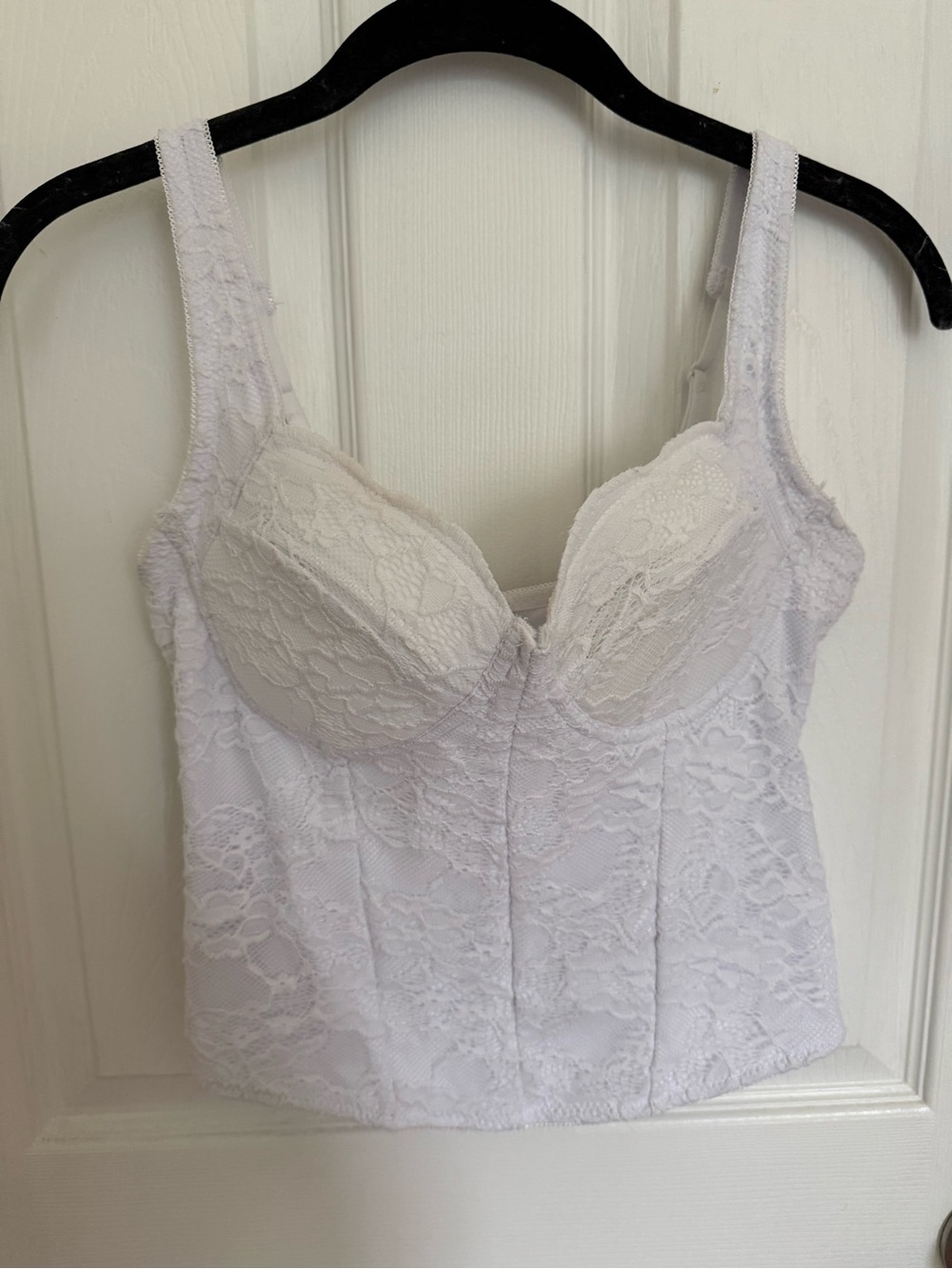ReoRia White Lace Bustier Camisole with Built-In Cups